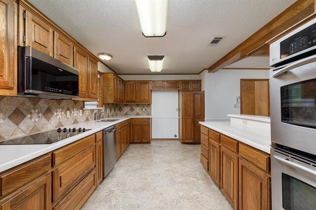 2526 Willowdale, Drive Carrollton, TX photo 12