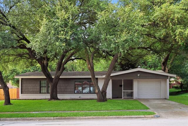 6220 Franwood Terrace, Fort Worth, TX image