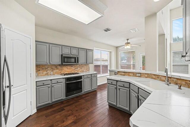 11181 Clearstream, Lane Frisco, TX photo 9