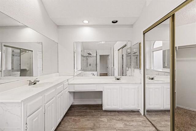 2829 Panorama, Drive Carrollton, TX photo 17