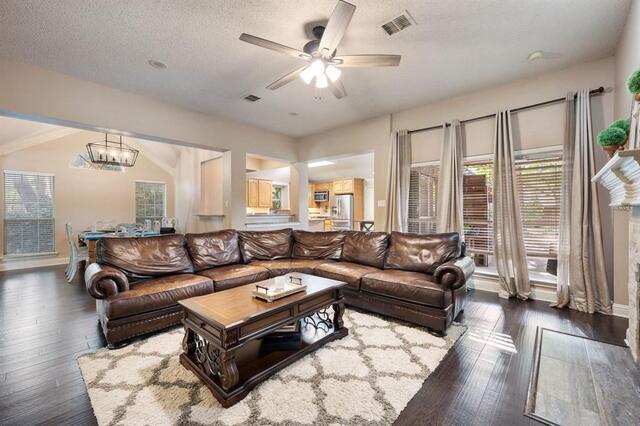 400 Watters Crossing, Court Allen, TX photo 8