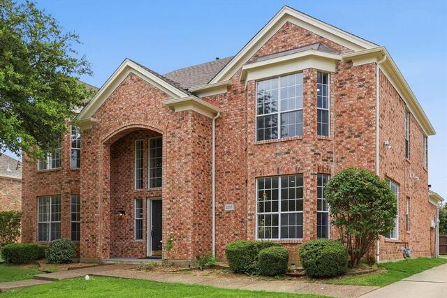 2209 Everglade, Court Carrollton, TX photo 3