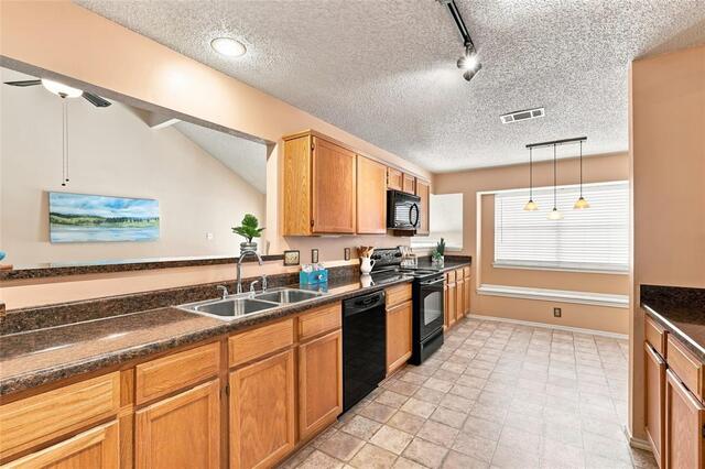 2923 Menlo Park, Lane Carrollton, TX photo 11