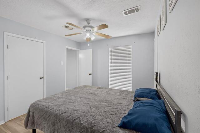 2228 Bunker Hill, Drive Carrollton, TX photo 24