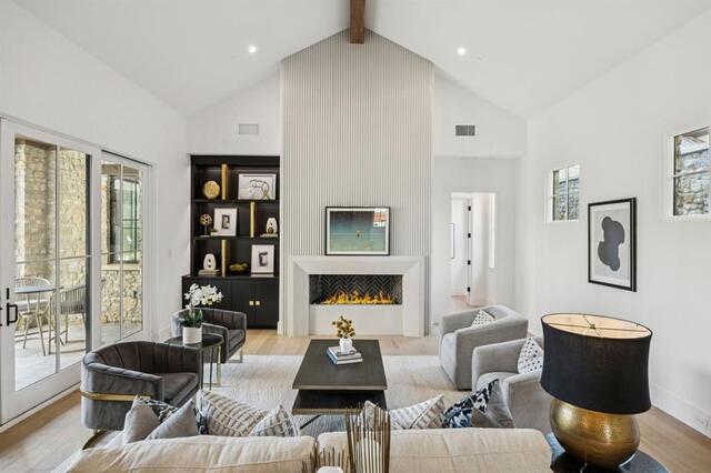 12, Cardona Westlake, TX photo 6