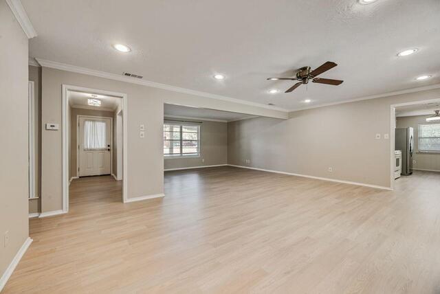 2228 Picadilly, Lane Denton, TX photo 14