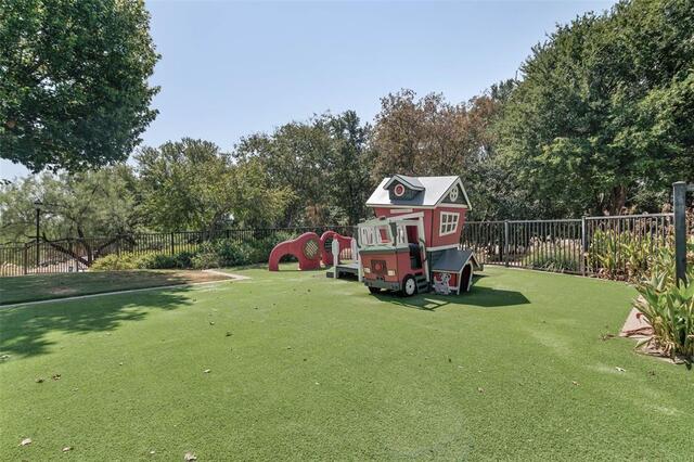 2703 Devonshire, Drive Carrollton, TX photo 33