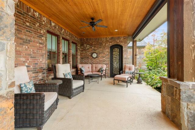 200 Regency, Court Denton, TX photo 4