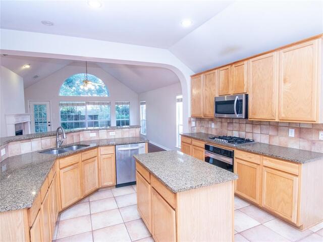 3916 Sharondale Drive, Flower Mound, TX photo 11