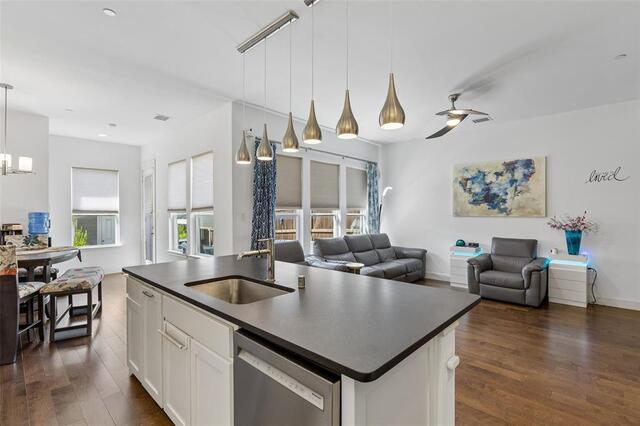 1016 Gardenia, Street Carrollton, TX photo 9
