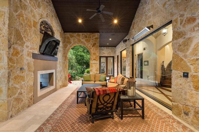 2504 Silver Table, Drive Lewisville, TX photo 7