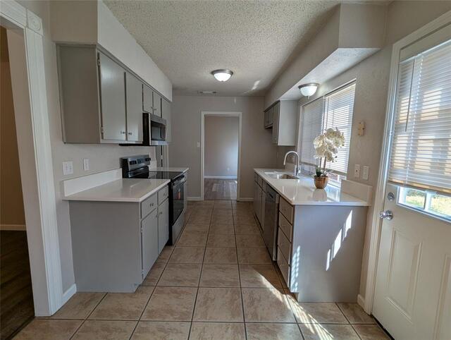 2727 Colonial, Drive Carrollton, TX photo 15