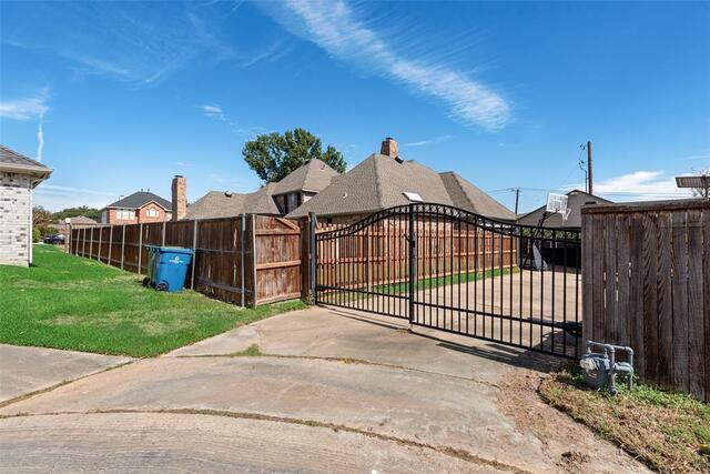 2228 Lorraine, Drive Carrollton, TX photo 33