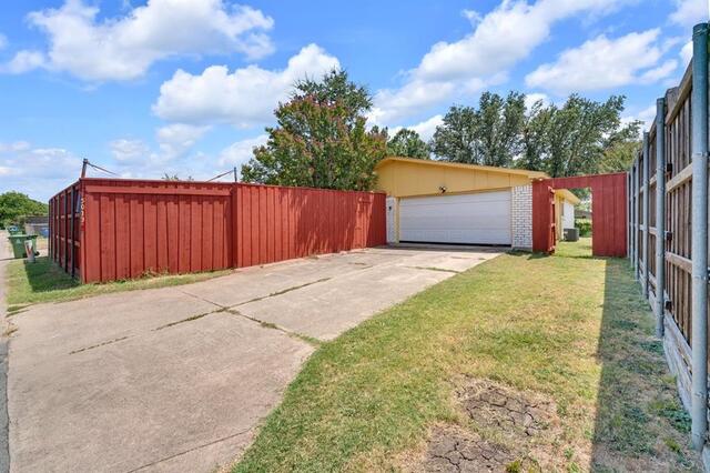 5013 Shannon Drive, The Colony, TX photo 17