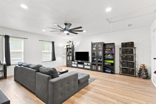310 Bellaire, Drive Denton, TX photo 16