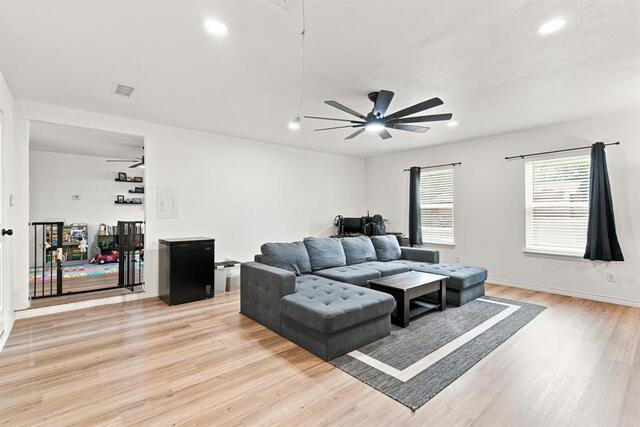 310 Bellaire, Drive Denton, TX photo 17