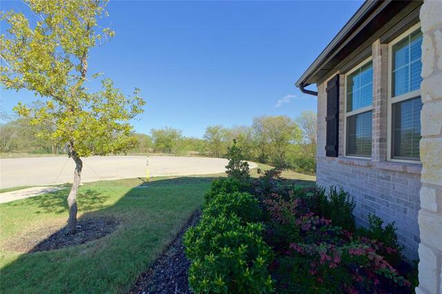 5516 Candlewood, Drive Denton, TX photo 4