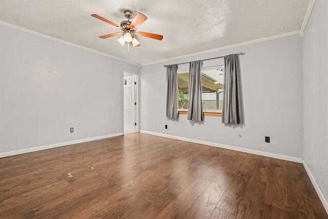 5517 Baker Drive, The Colony, TX photo 12
