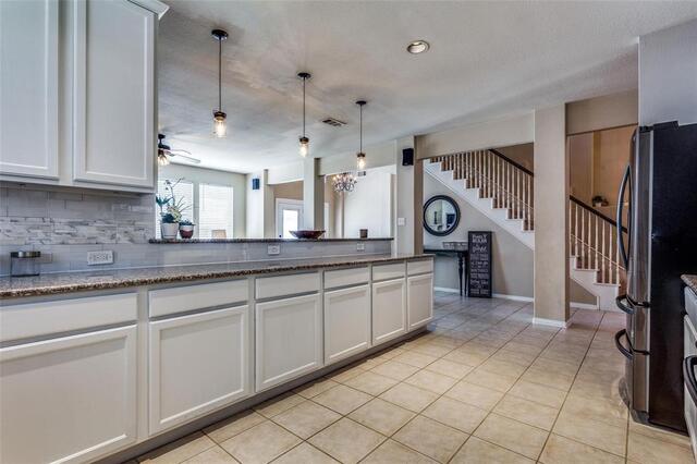 6504 Autumn Trail, The Colony, TX photo 3
