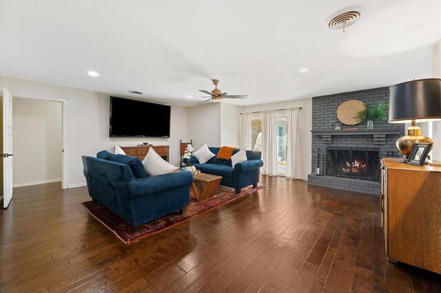 617 Mimosa, Drive Denton, TX photo 3