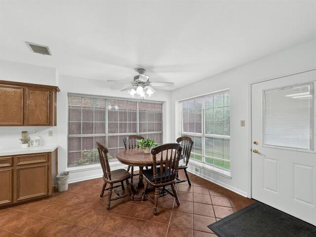 2116 Cannes, Drive Carrollton, TX photo 10