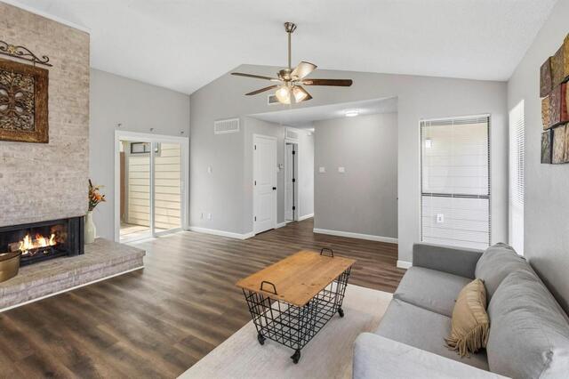 1803 Sherwood, Place Carrollton, TX photo 7