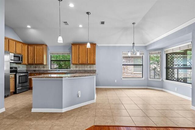 9409 Perimeter, Street Denton, TX photo 7