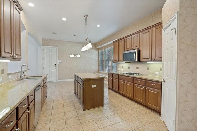 2275 Dame Laurel, Lane Lewisville, TX photo 7