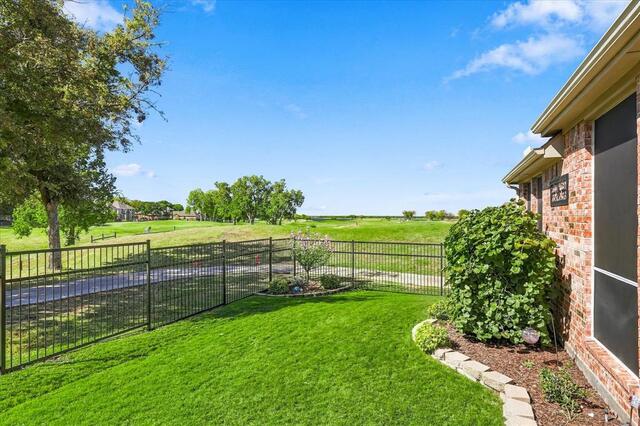 6401 Hampton Court, The Colony, TX photo 31
