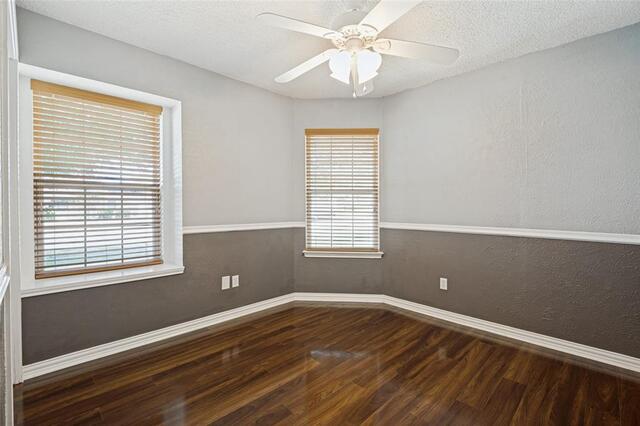 1730 Glencairn, Lane Lewisville, TX photo 11