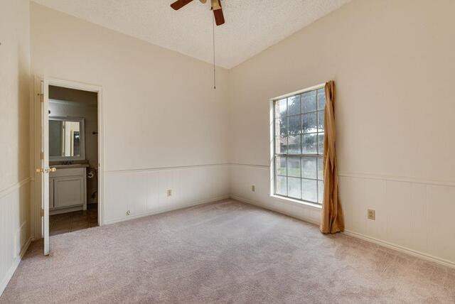 1616 Saxony, Place Carrollton, TX photo 14