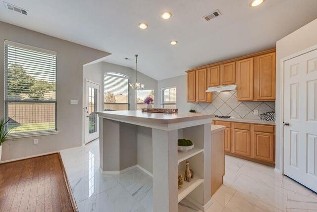 5820 Chatham Lane, The Colony, TX photo 11