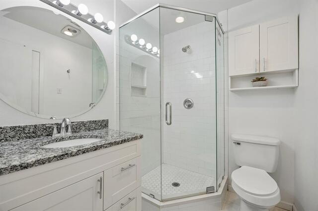 2958 Country Place, Circle Carrollton, TX photo 10