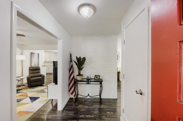 1300 Greenbriar, Street Denton, TX photo 4