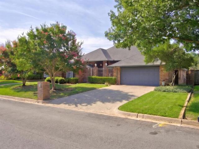 604 Gunnison Drive, Arlington, TX image