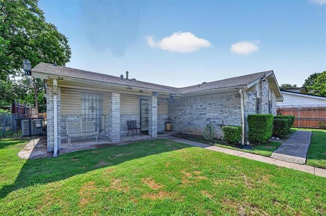 2524 N Saint Augustine Drive, Dallas, TX image