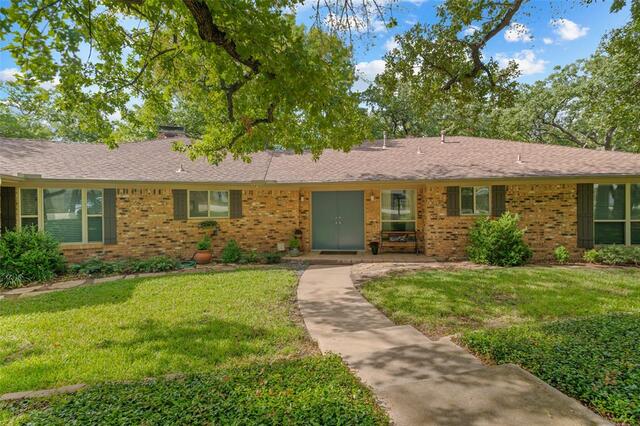 2420 Southridge, Drive Denton, TX photo 2