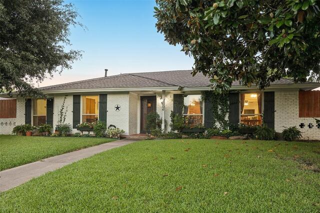 2104 Westlake, Drive Plano, TX photo 3