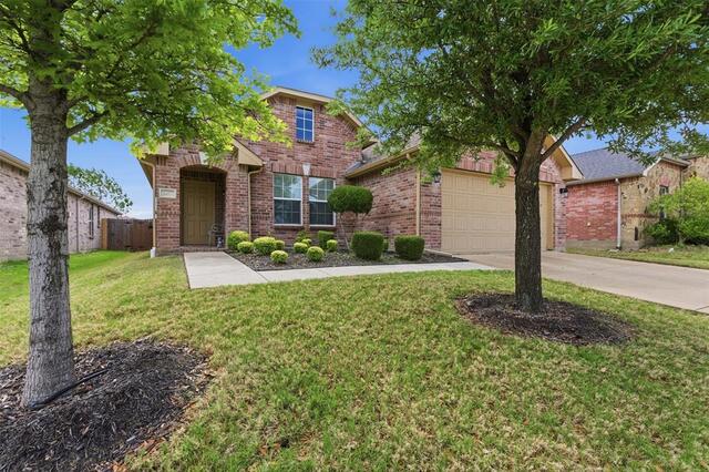 1417 Lone Pine Drive, Little Elm, TX photo 2