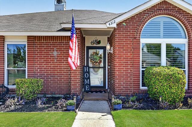 4312 Hillshire Court, Flower Mound, TX photo 4