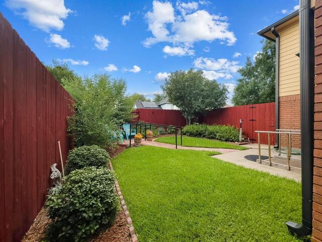 2116 Cannes, Drive Carrollton, TX photo 5