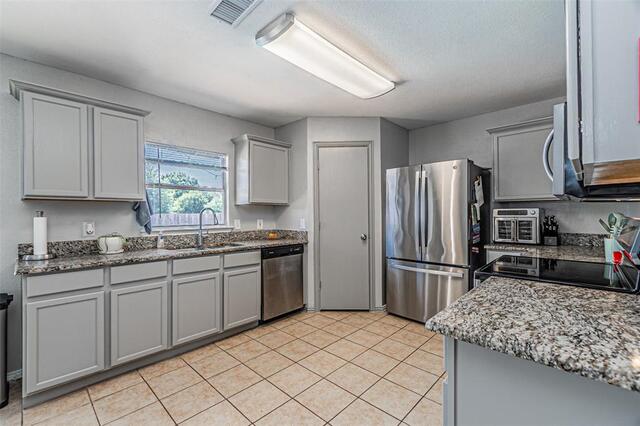 1125 Greenbend, Drive Denton, TX photo 9