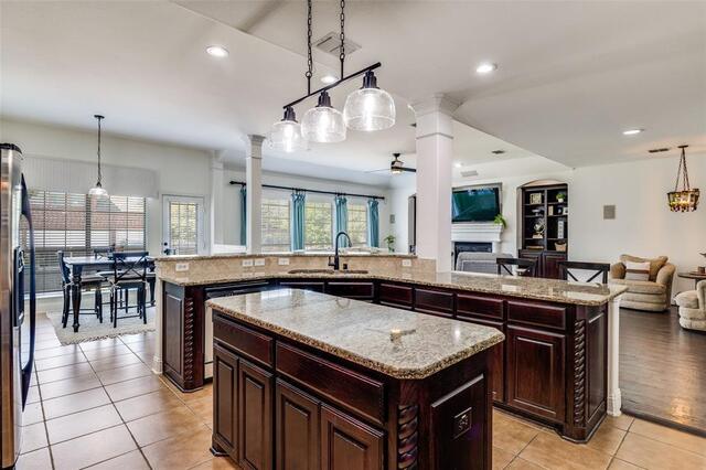 400 S Hampton, Court Lewisville, TX photo 10