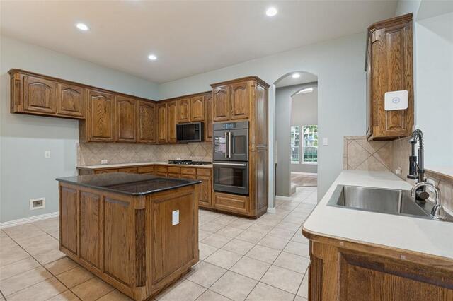 1827 Auburn, Drive Carrollton, TX photo 12