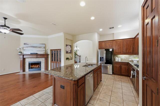 919 Panther, Lane Allen, TX photo 6