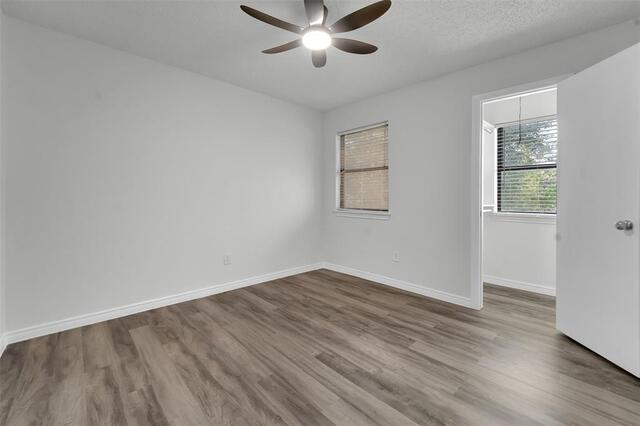 2116 Holly Hill, Lane Carrollton, TX photo 18