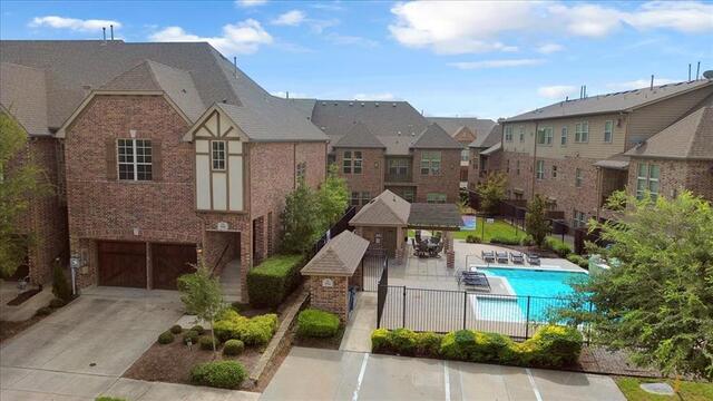 568 Hampshire, Drive Lewisville, TX photo 2