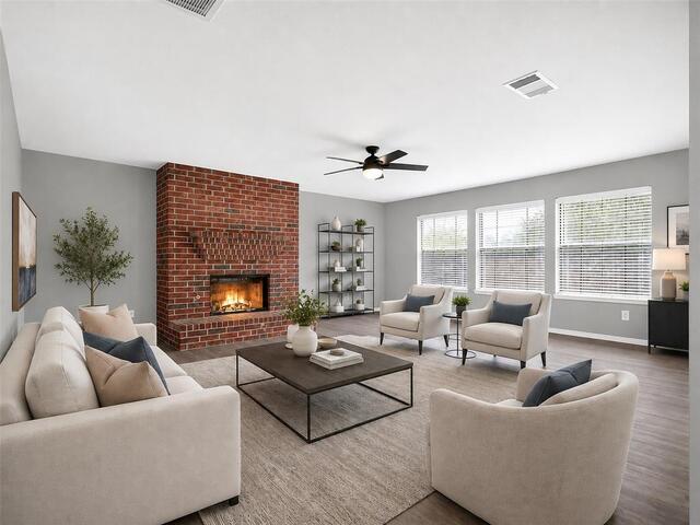 1104 Breezewood, Drive Lewisville, TX photo 2
