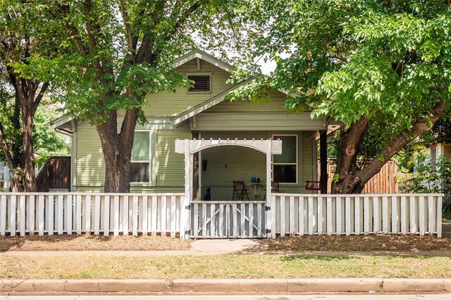 526 S Edgefield Avenue, Dallas, TX image
