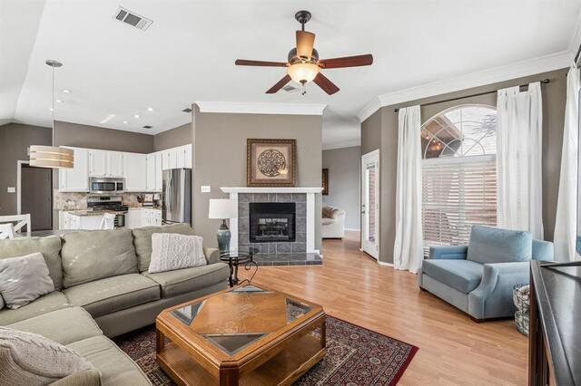 700 Tealwood Lane, Flower Mound, TX photo 3